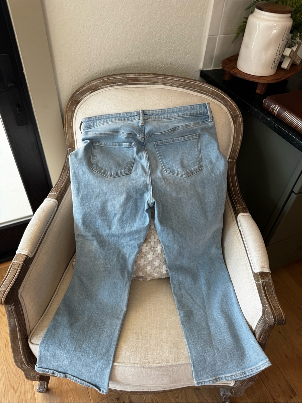 Old Navy Light Blue Women’s Jeans
